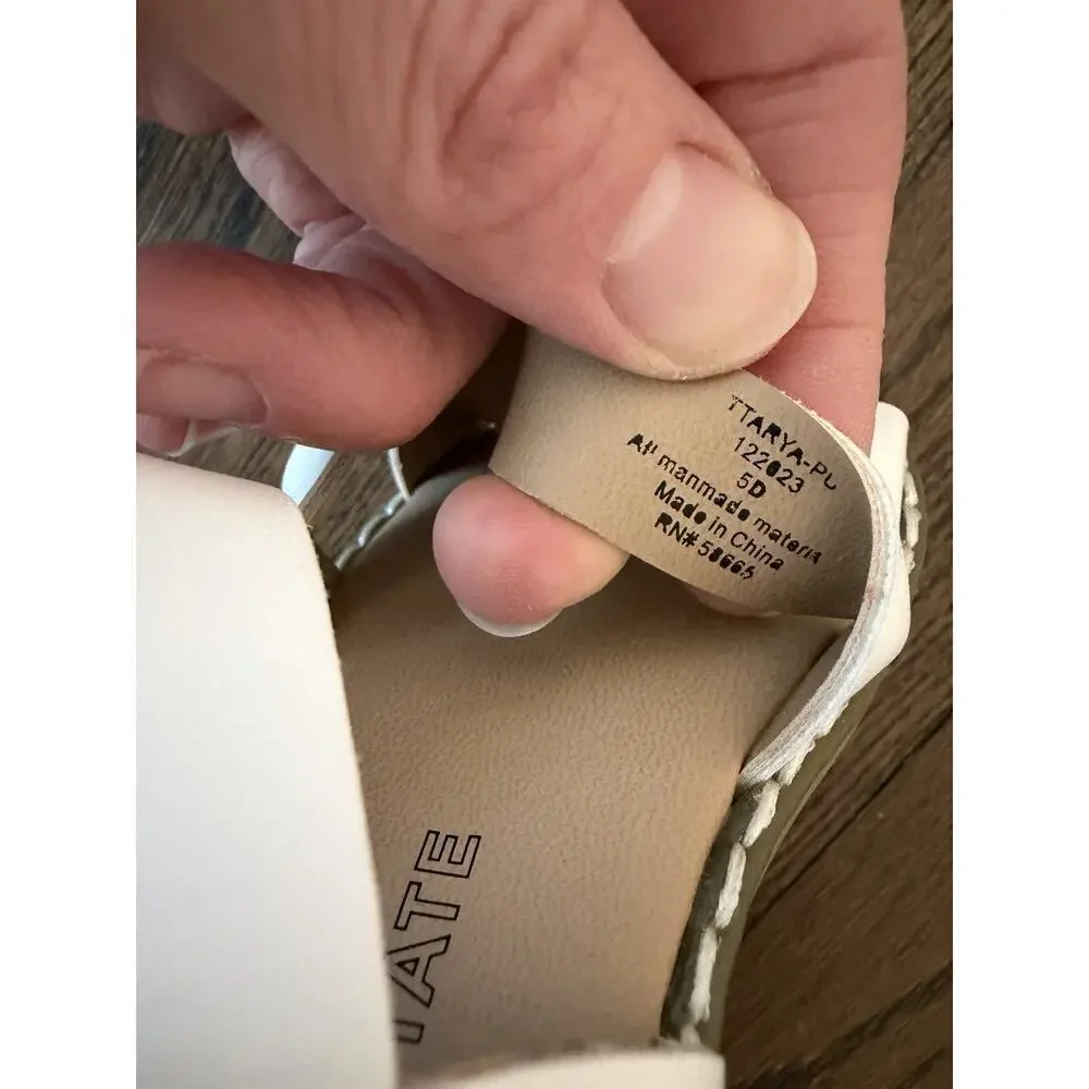 Tucker And Tate Sz 5 White Sandals Girls NEW